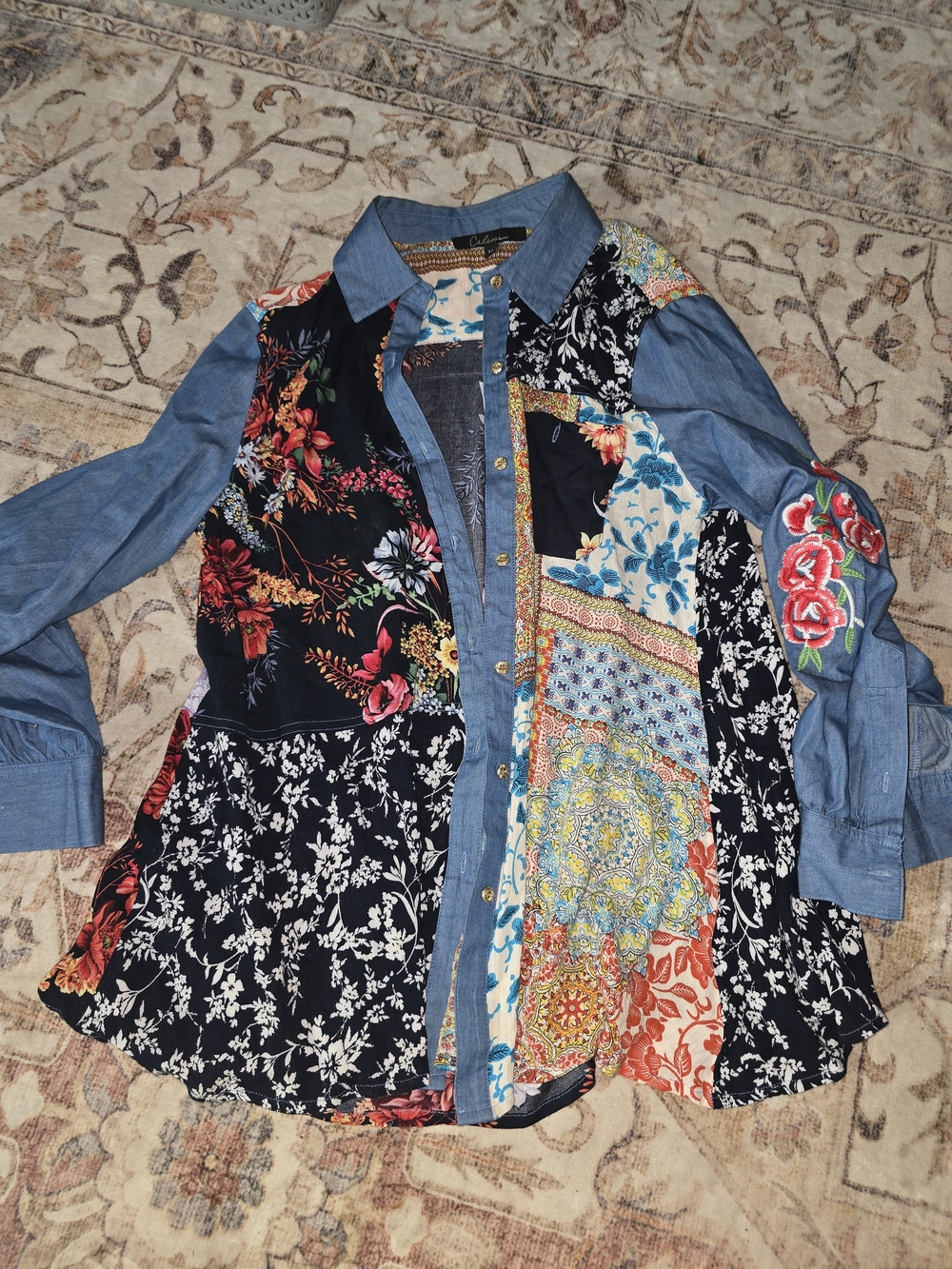 Patchwork Floral Button-Down Shirt with Denim Sleeves - Multicolor
